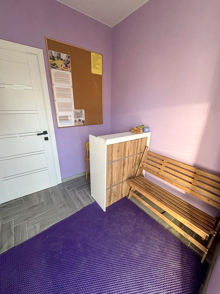 Ресепшн и гардеробная. Семейный клуб «Свой Дом»