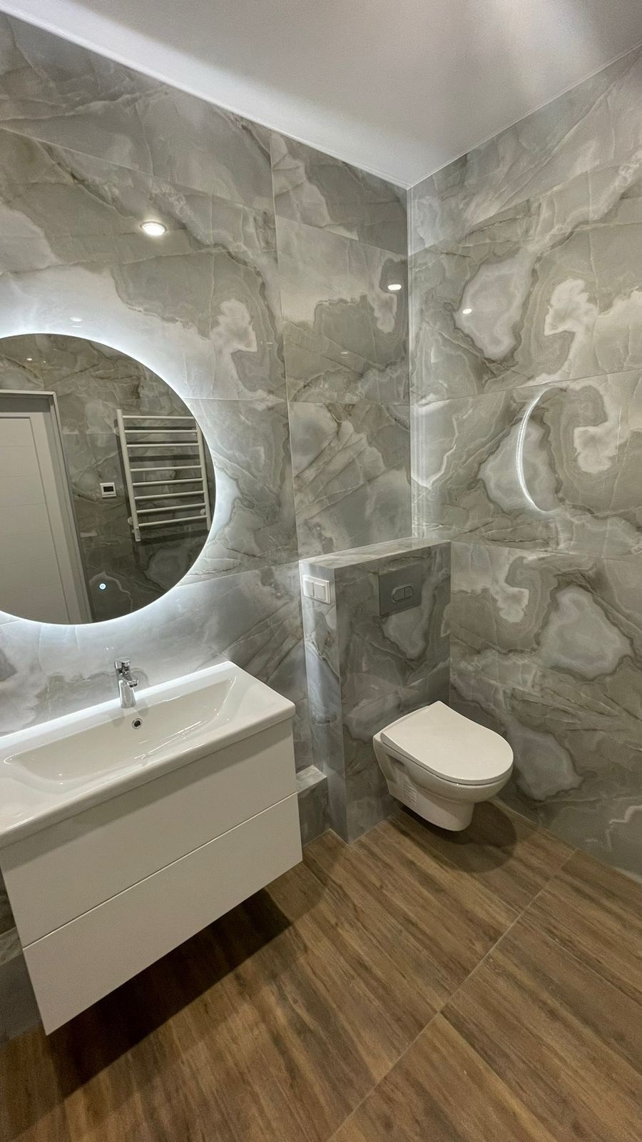 Примеры работ по дизайну ванных нашей студии. Дизайн-интерьера