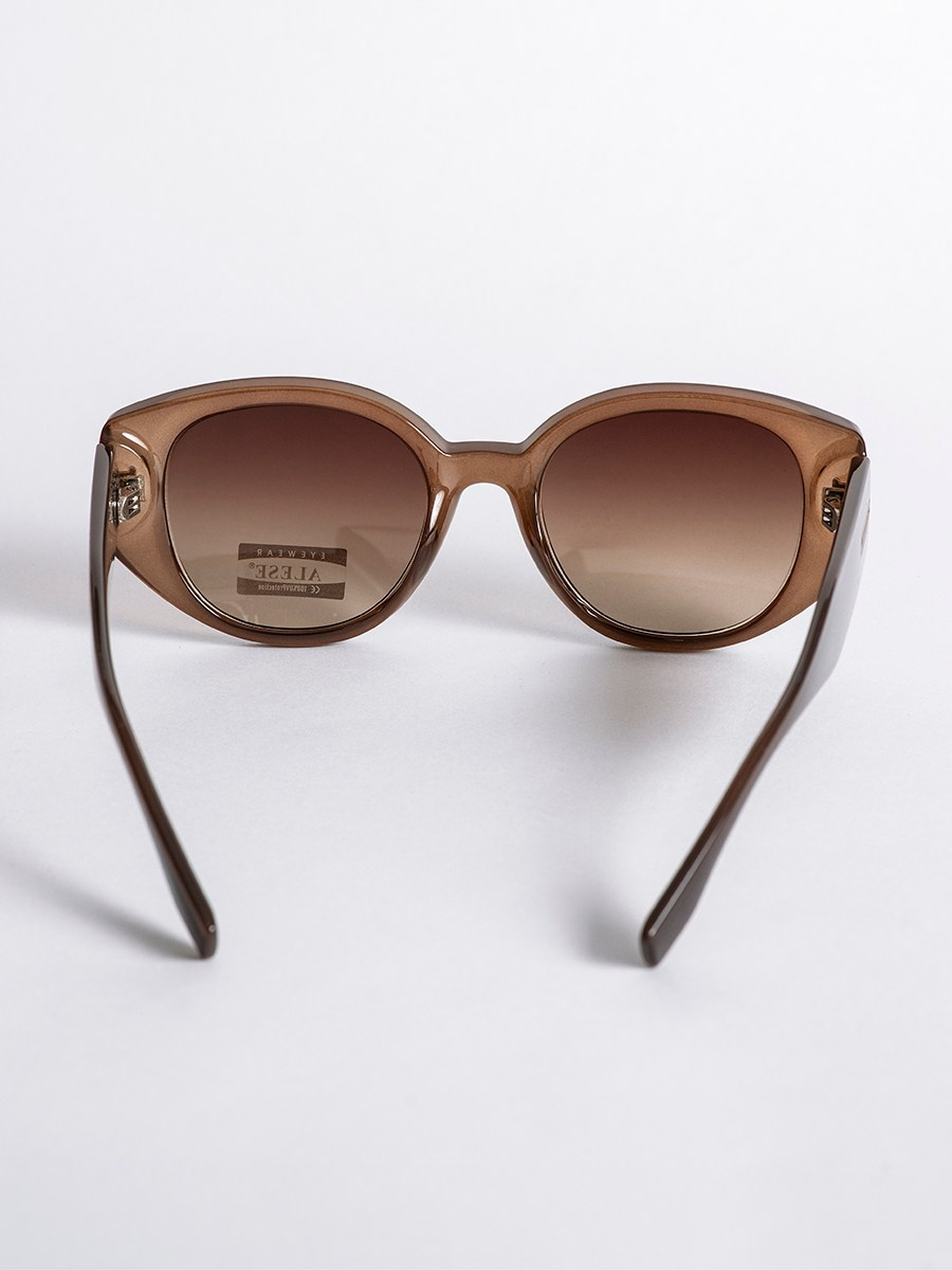 Съемка солнцезащитных очков. Фотограф в Санкт-Петербурге