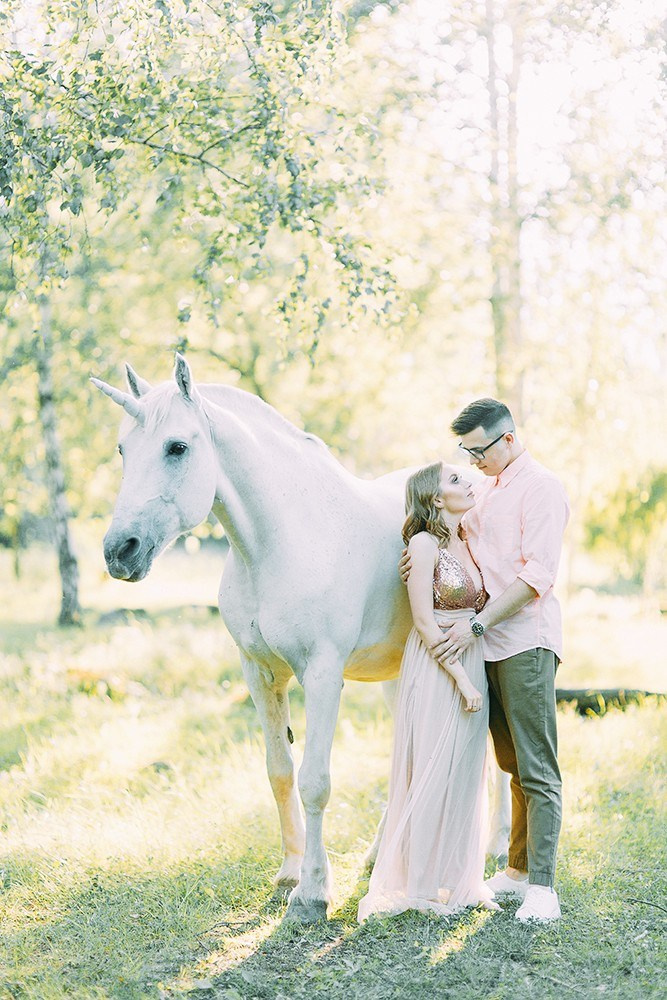 Предсвадебная стилизованная съемка с единорогом