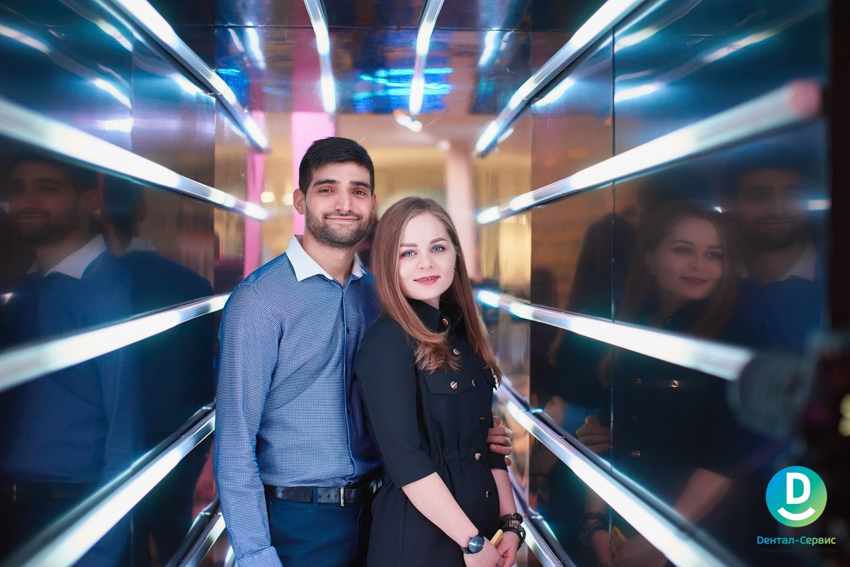 Новогодний корпоративный репортаж Дентал Сервис. Репортажный и женский фотограф в Новосибирске