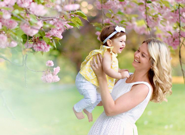 Фотосессия в цветущем саду. Женский и семейный фотограф Светлана