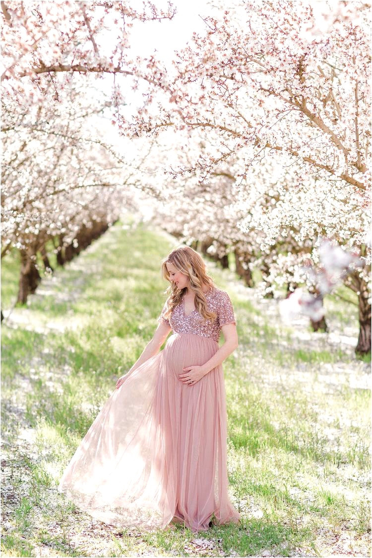 Фотосессия в цветущем саду. Женский и семейный фотограф Светлана