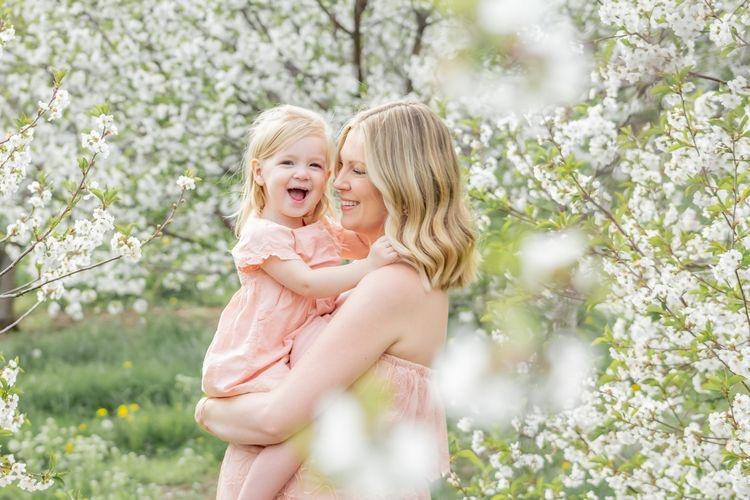 Фотосессия в цветущем саду. Женский и семейный фотограф Светлана