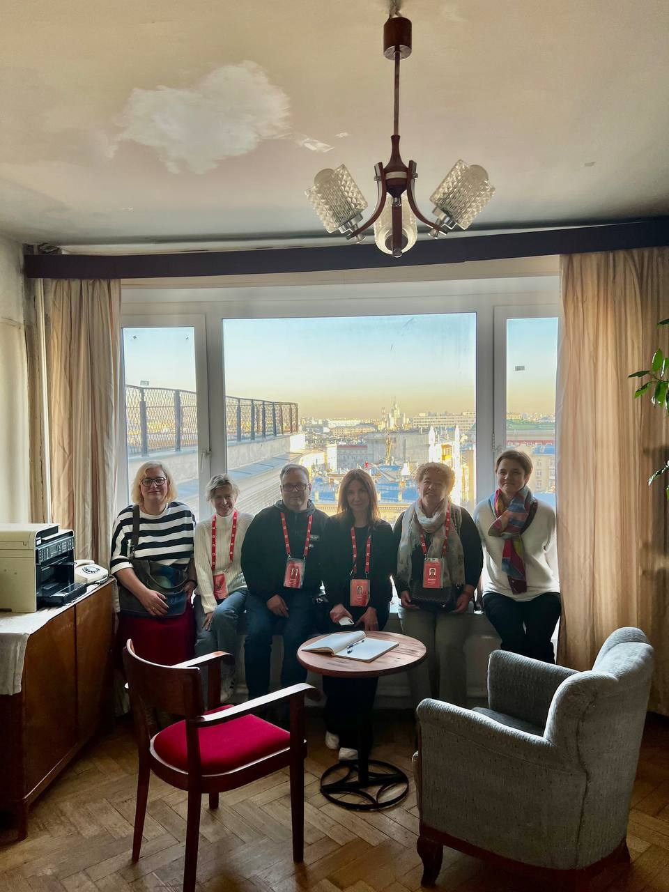 Выставка «Литературный этаж. 100 лет на крыше Дома Нирнзее». П&П — Полезное с Приятным. Фотоэкскурсии — Москва на память. Экскурсовод и фотограф в Москве. Увези столицу в своём альбоме!