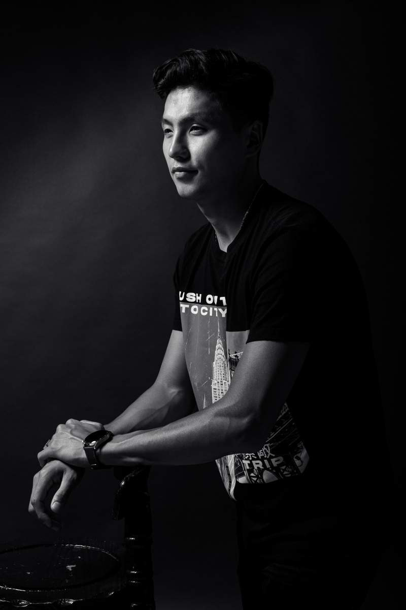 Контент-съемка. BWstudio — фотостудия черно-белой фотографии Алматы. Фотограф Алматы. Фотостудия Алматы