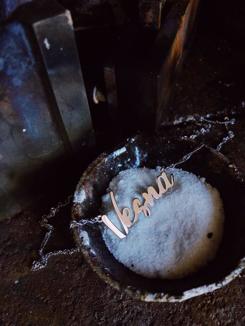 Именная подвеска "Vesna" из серебра 925 пробы, родирование.