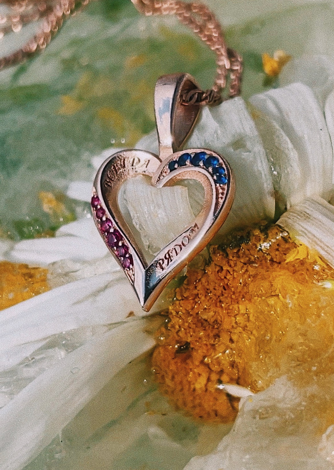 Подвеска "Доверяй сердцу" из золота 585 пробы с рубинами и сапфирами. Символ семьи. Выполнено на День Рождения дочери. 