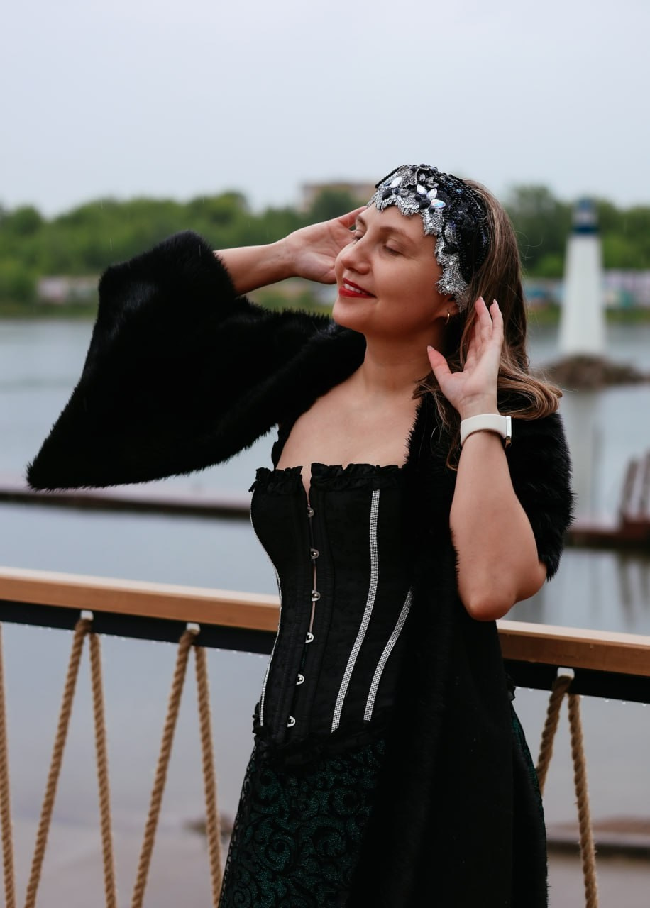 ТЫ КОРОЛЕВА. Фотограф Красноярск съемки лавстори, фотосессия в студии, портретная съемка, творческие фотосессии