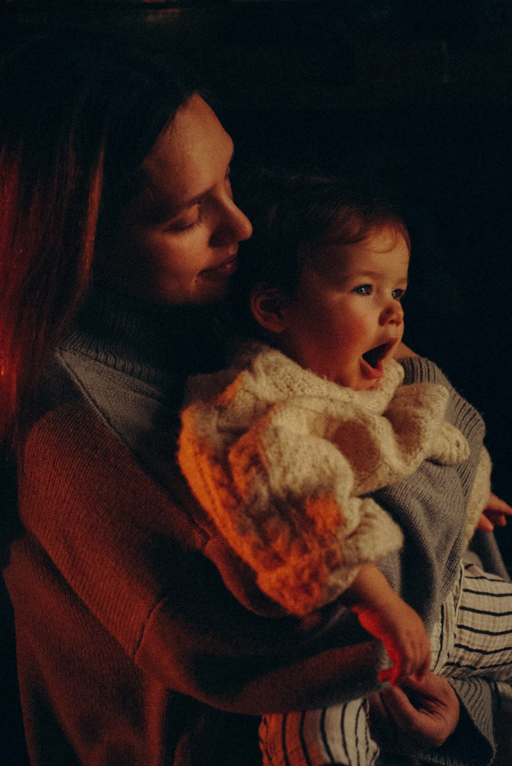 Мама и дочка домашняя фотосессия. Семейный фотограф в Казани Александра Киселева
