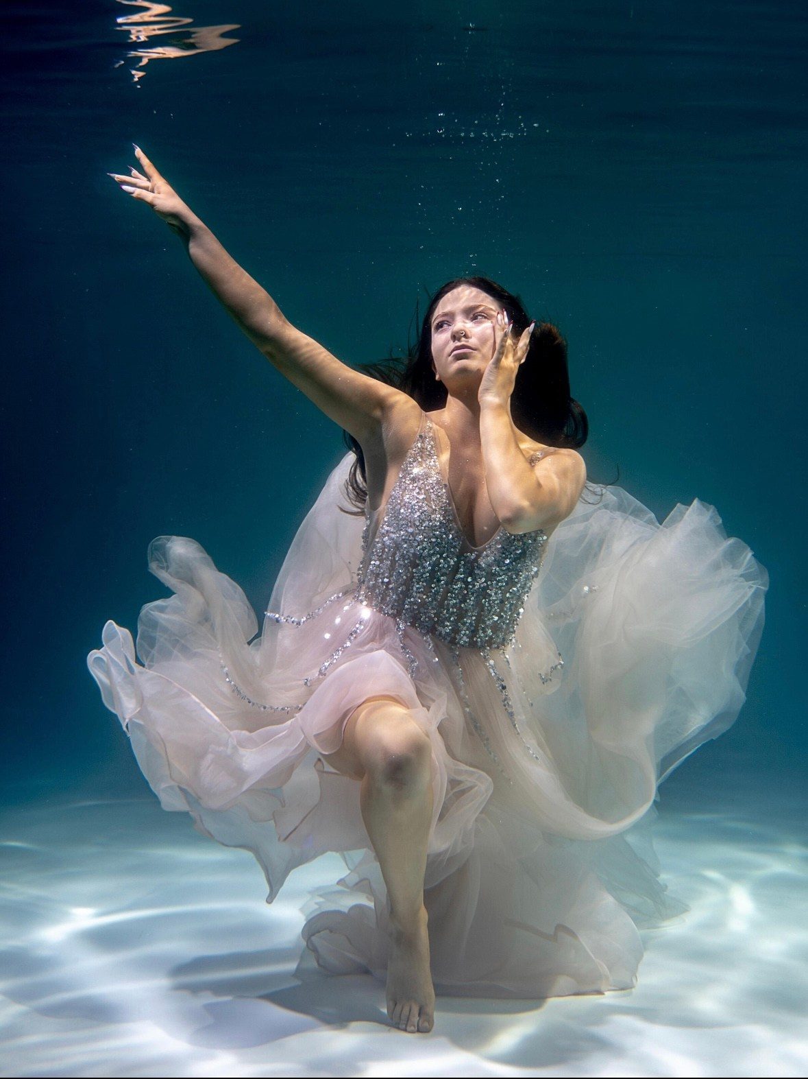 Под водой. ТриМедиа Продакшн