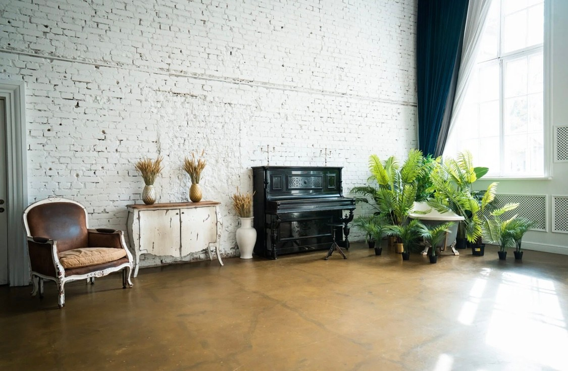 Locations for photo shoot. Nude and Fine art photographer in Moscow Anna Fors