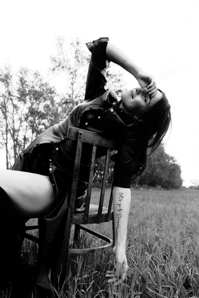 Наташа. Прогулка в поле. Фотограф Наташа Лисица