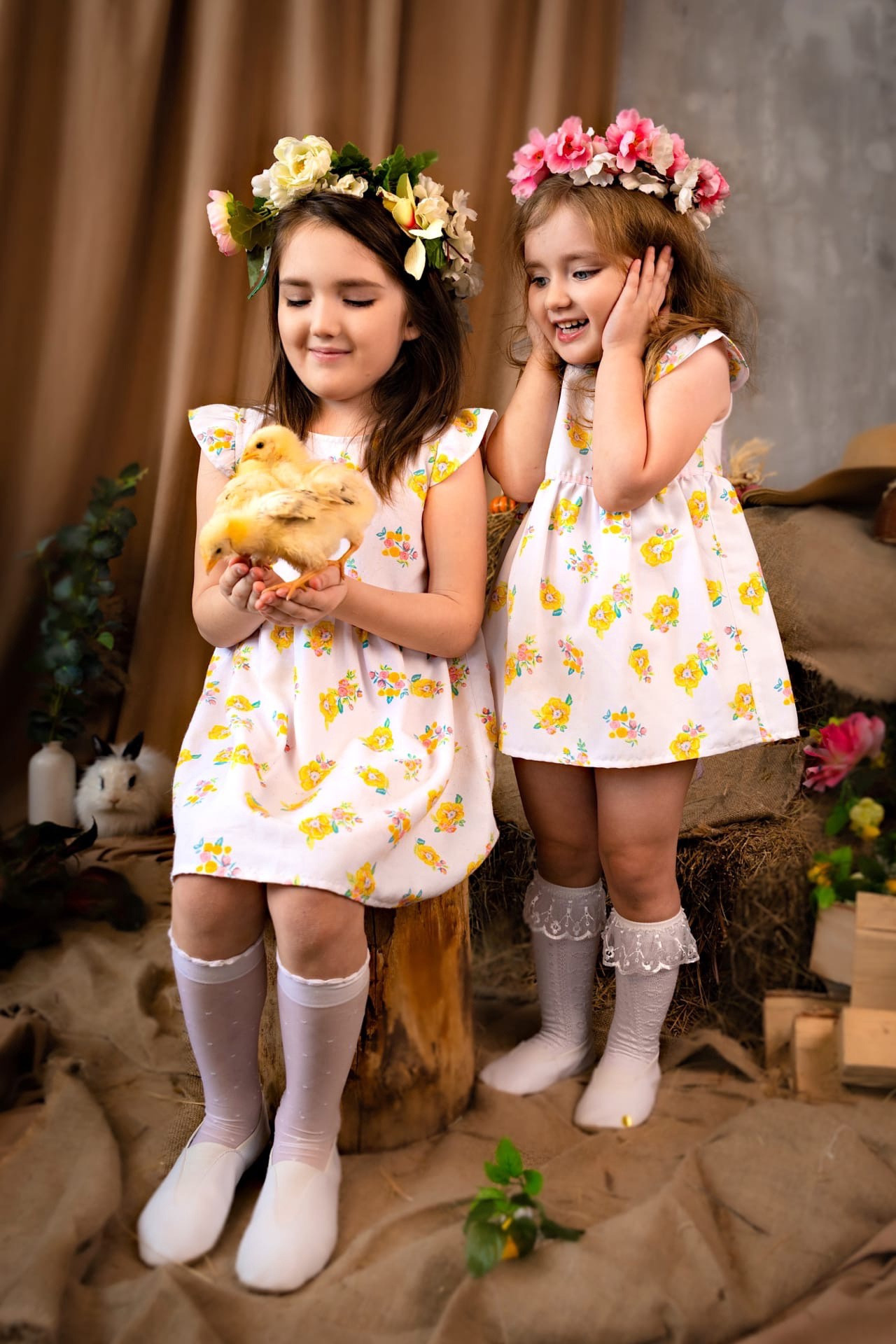 Фотодень с козлёнком и цыплятами. Фотограф Крещения, а также семейный и детский фотограф в Оренбурге