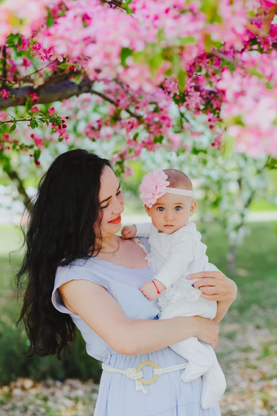 Цветущие сады. Фотограф Крещения, а также семейный и детский фотограф в Оренбурге