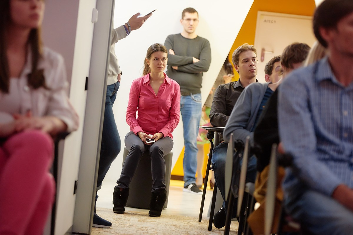 Нейромонах Феофан в Avito. Репортажный фотограф в Москве Вадим Францев