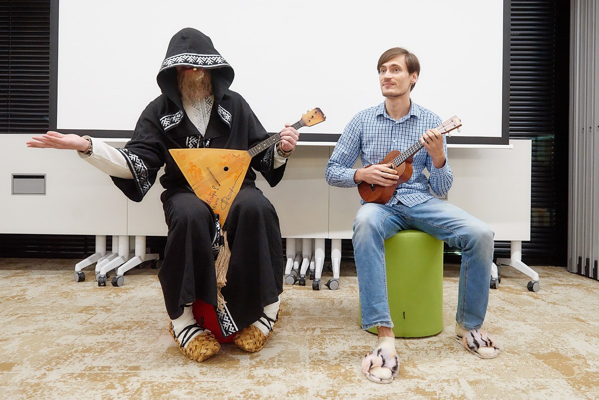 Нейромонах Феофан в Avito. Репортажный фотограф в Москве Вадим Францев