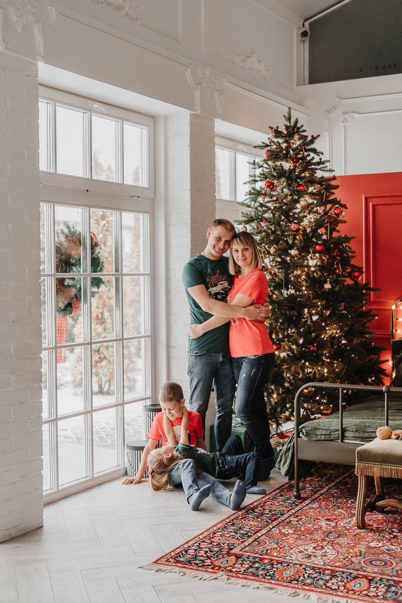 Christmas time. Family photographer in Israel | Alesya Superfin