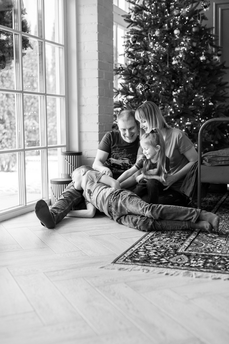 Christmas time. Family photographer in Israel | Alesya Superfin