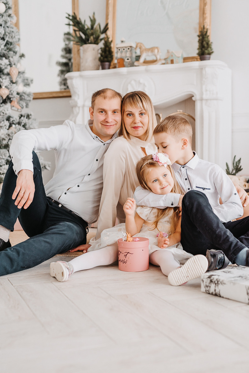 Christmas time. Family photographer in Israel | Alesya Superfin