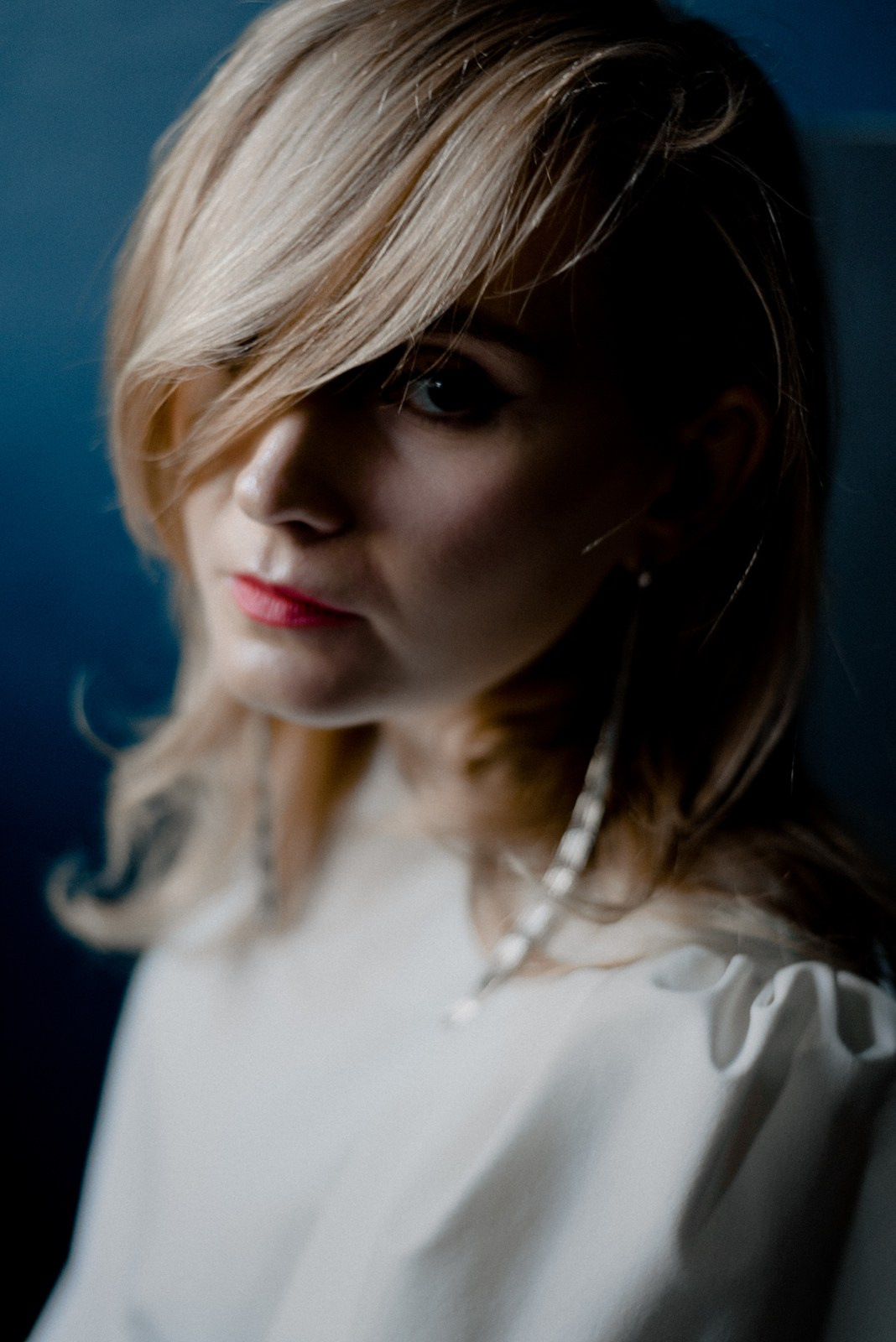 Портрет невесты в лаконичном стиле: свадебный фотограф Дарья Мустафина