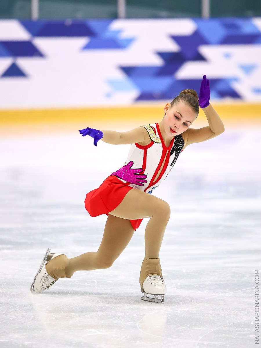 Малорадская Николь