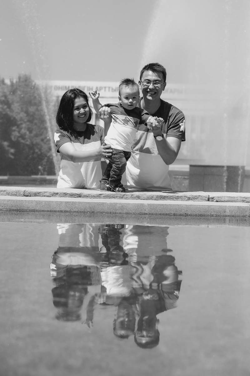 Семейная. BWstudio — фотостудия черно-белой фотографии Алматы. Фотограф Алматы. Фотостудия Алматы