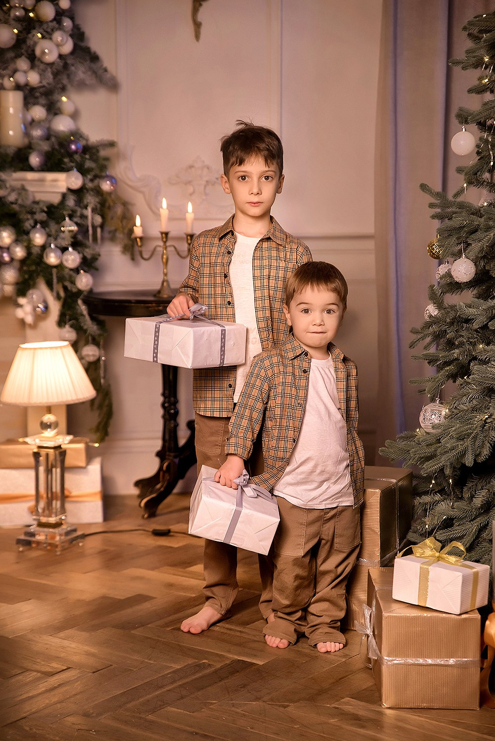 Новый год. Контакты