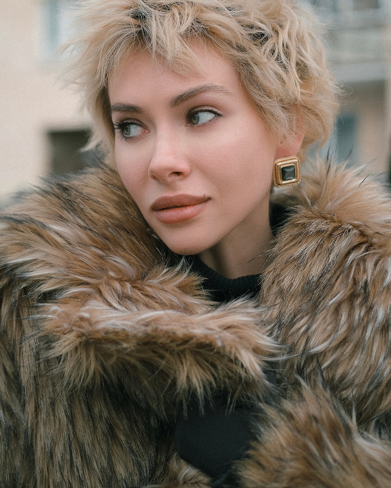 CASES: INDIVIDUAL. CHRISTINA GRIG // photographer, content creator