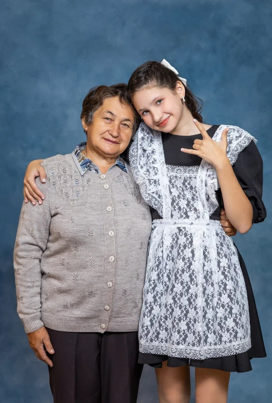 Выпускные альбомы. Akhmadeevmedia.ru