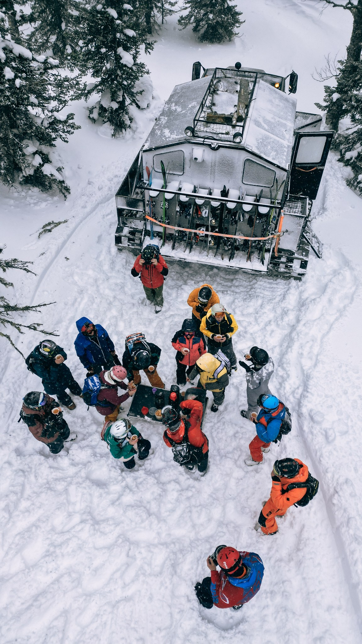 Приисковое. Человек с фотокамерой