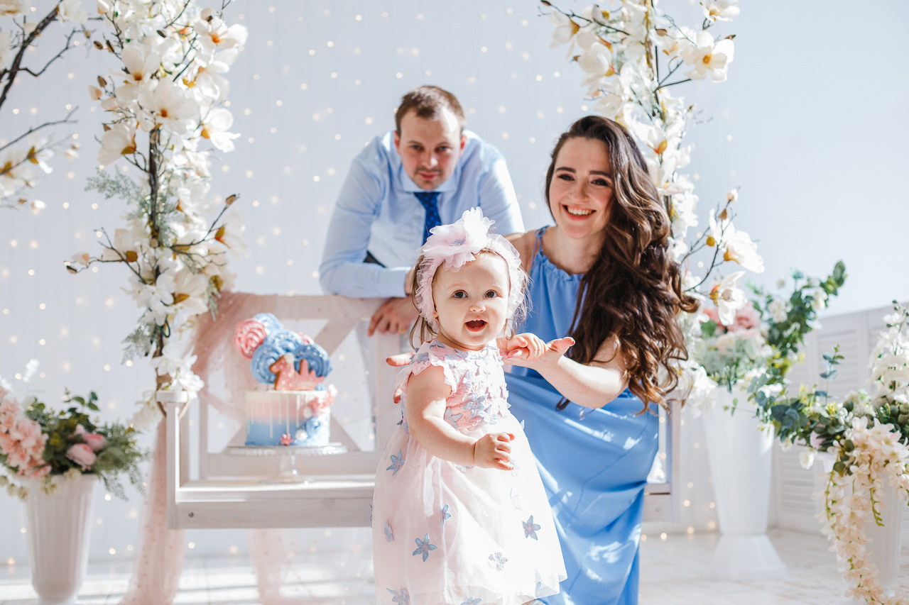 Елизавете годик. Семейный фотограф Николаева Ольга