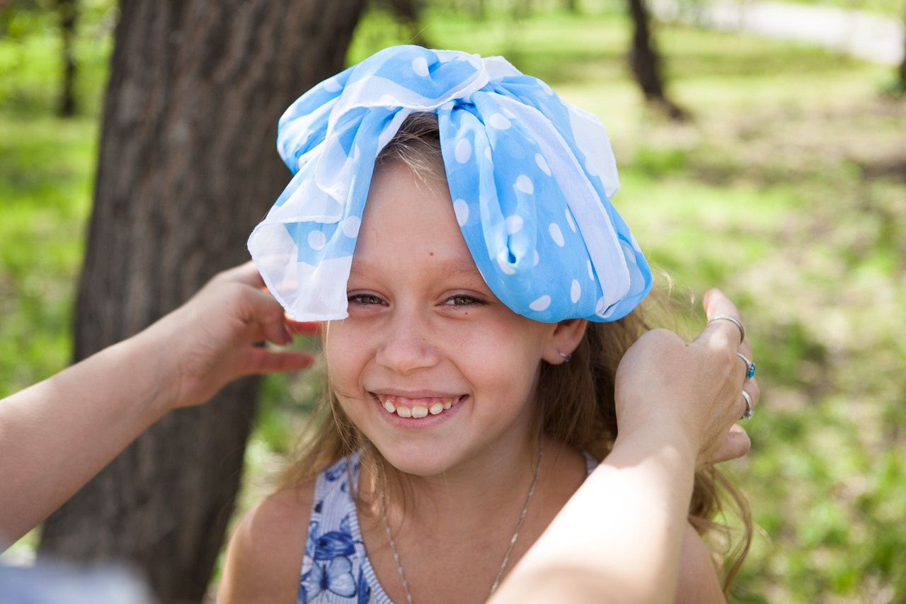 девочка лето парк прогулка зелень