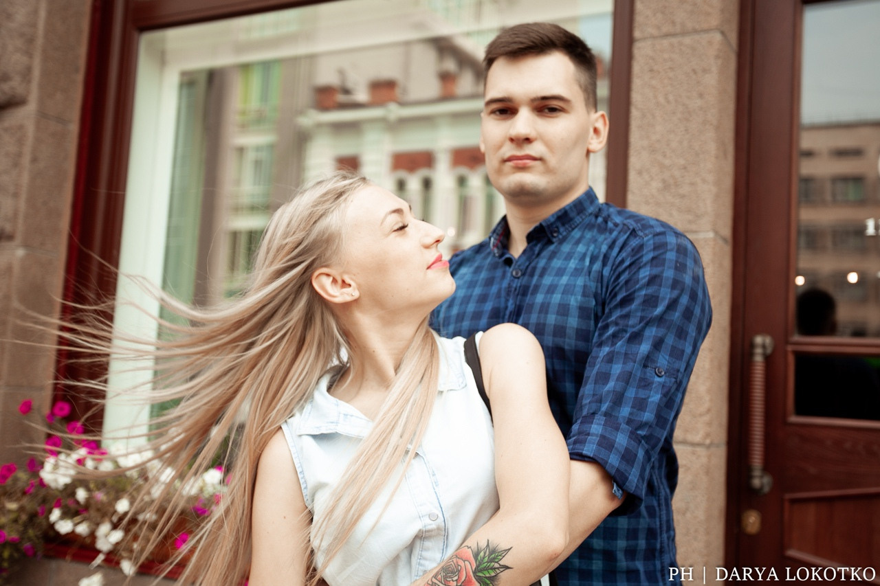 love story парень девушка лето город  прогулка