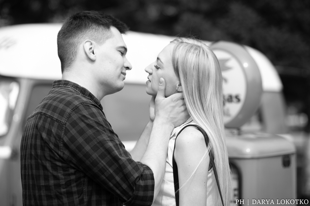 love story парень девушка лето город  прогулка