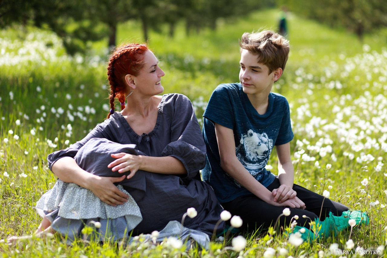 Белка и сын. Фотограф Дарья Локотко в Красноярске