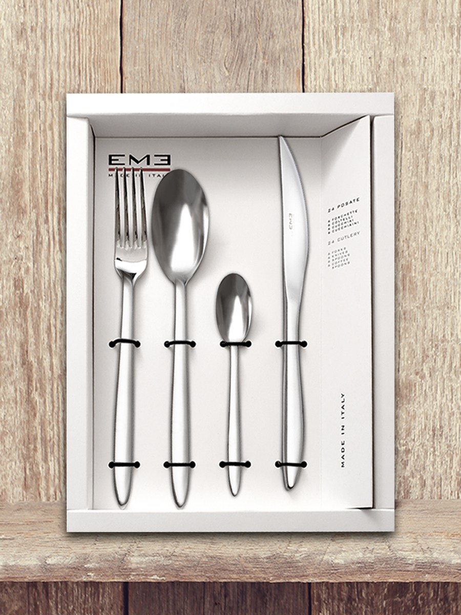 Фотосъемка набора столовых приборов для маркетплейсов