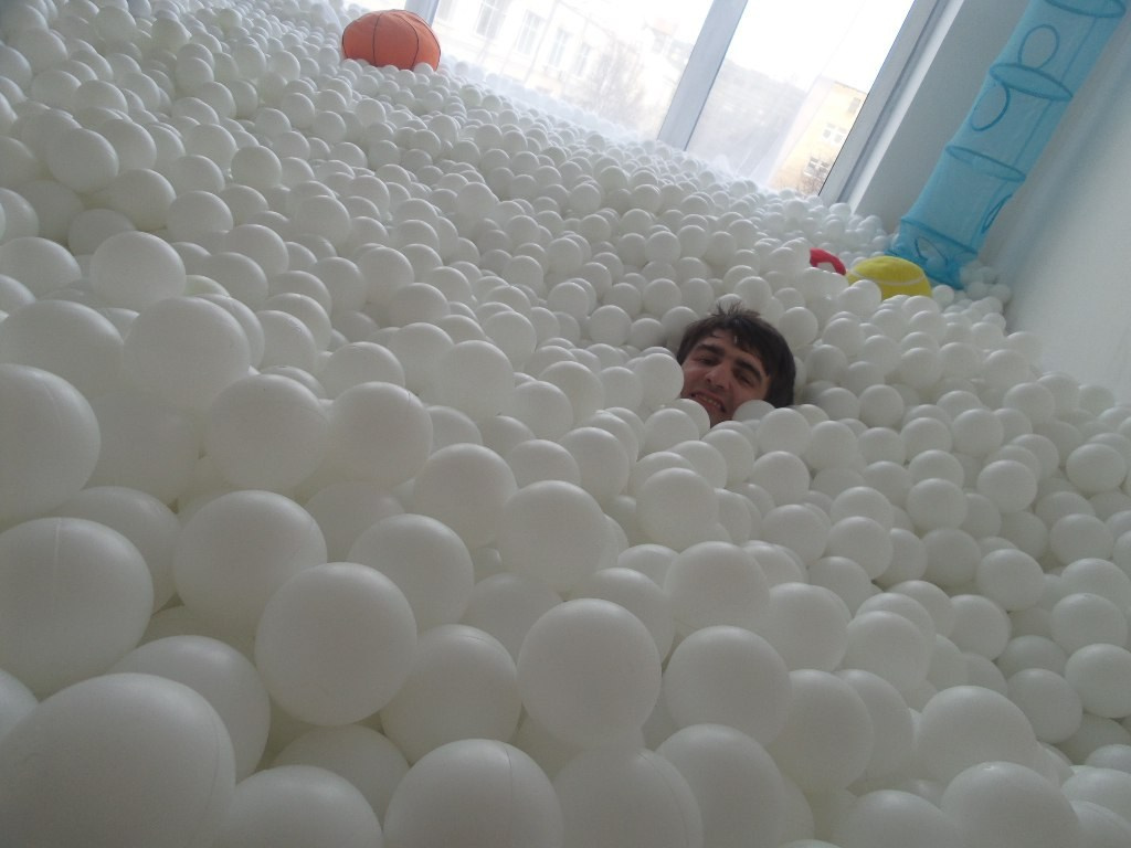 Сухой бассейн H2Ball |12.03.2017. Галерея Фантим