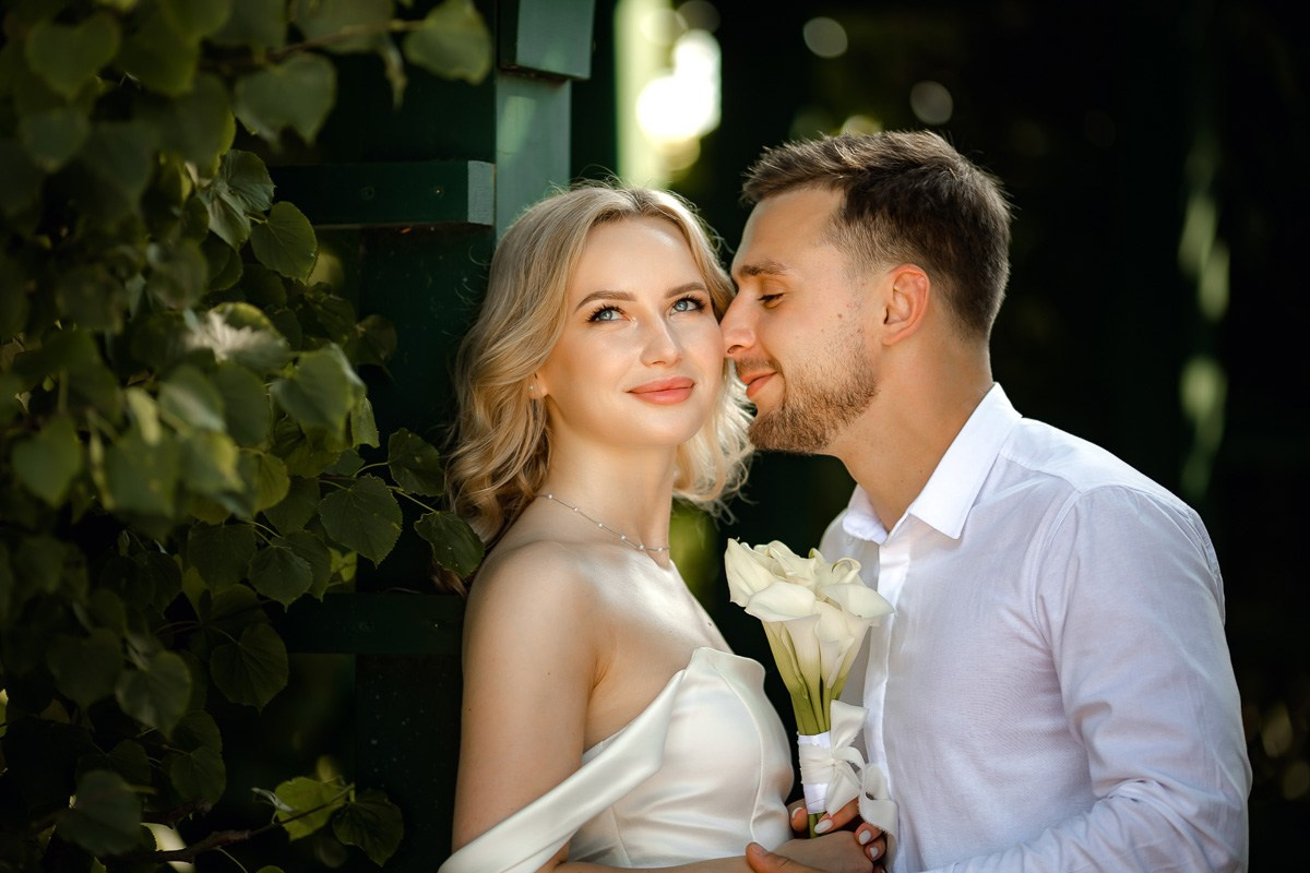Свадебная фотосессия на улице. Свадебный фотограф в Санкт-Петербурге Антон Владимиров