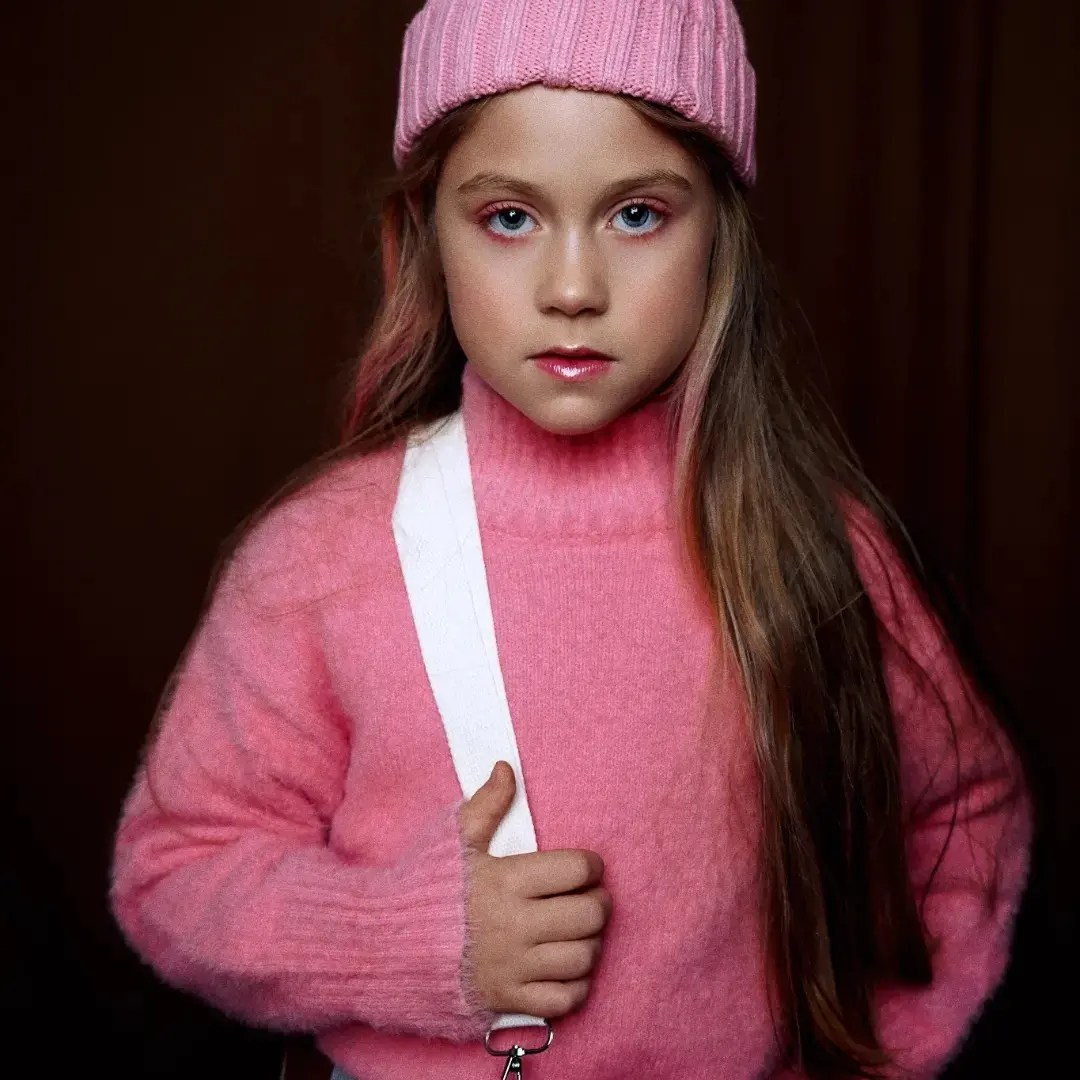 Скнарина Мария. Model base