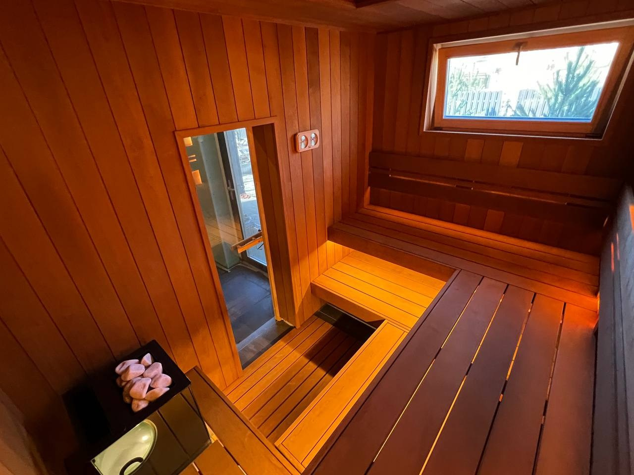 Две сауны в КП Вуоксела на базе Sangens. Полноценный эффект русской бани, достигнутый каменкой на электрической тяге!. SaunaTopMasters