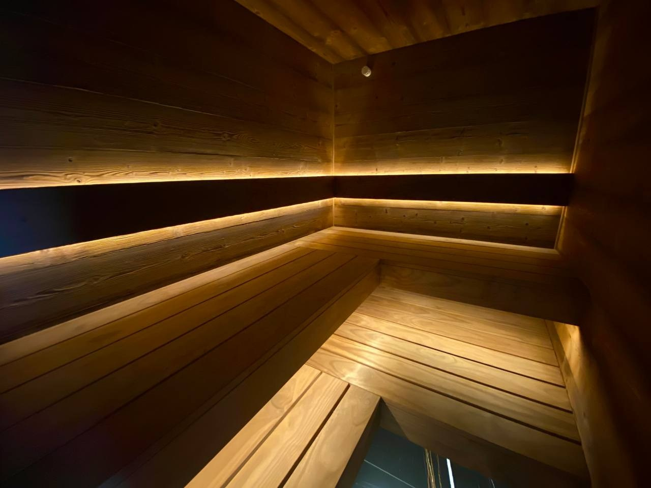 Сауна для VitaLine SPA в Рощино. Стены и потолок из ШАЛЕ, полог из новозеландской термососны. Сердце сауны- IKI Monolith. SaunaTopMasters