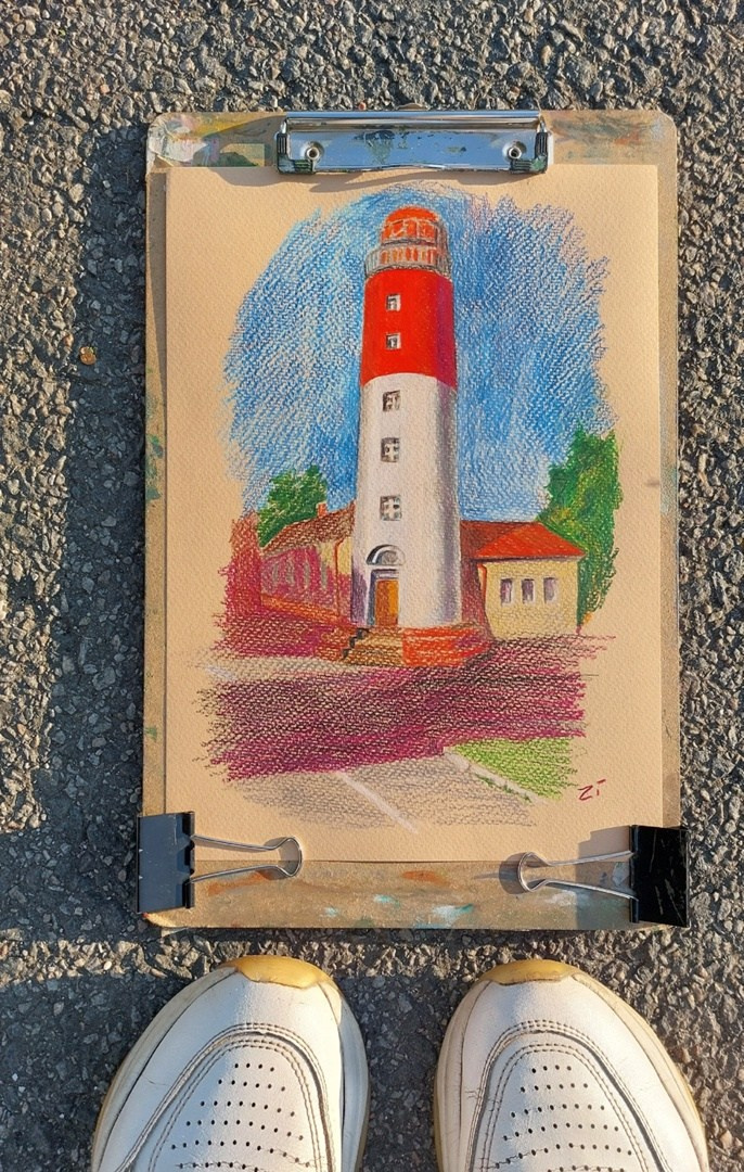 Цветные карандаши, пастель. Фотограф Юлия Зимина