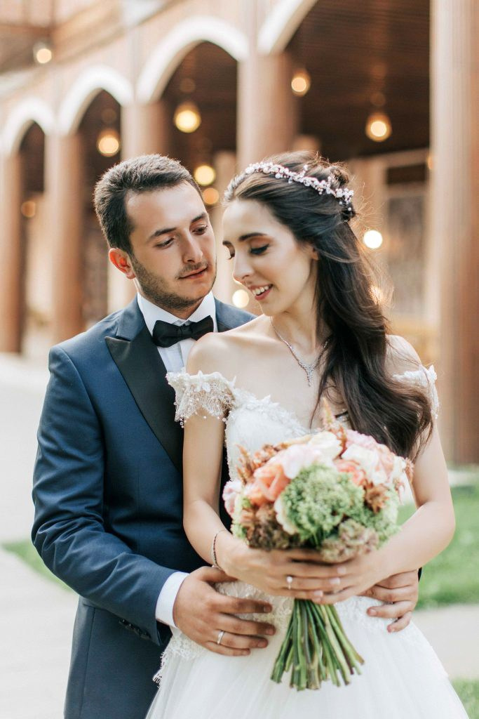 Свадьбы. Фотосессия в студии в Москве от профессионального фотографа услуги по доступным ценам