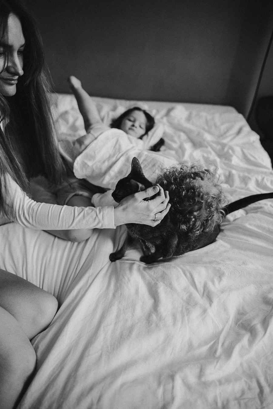 Костя, Яна, Кристина, Леон | дома