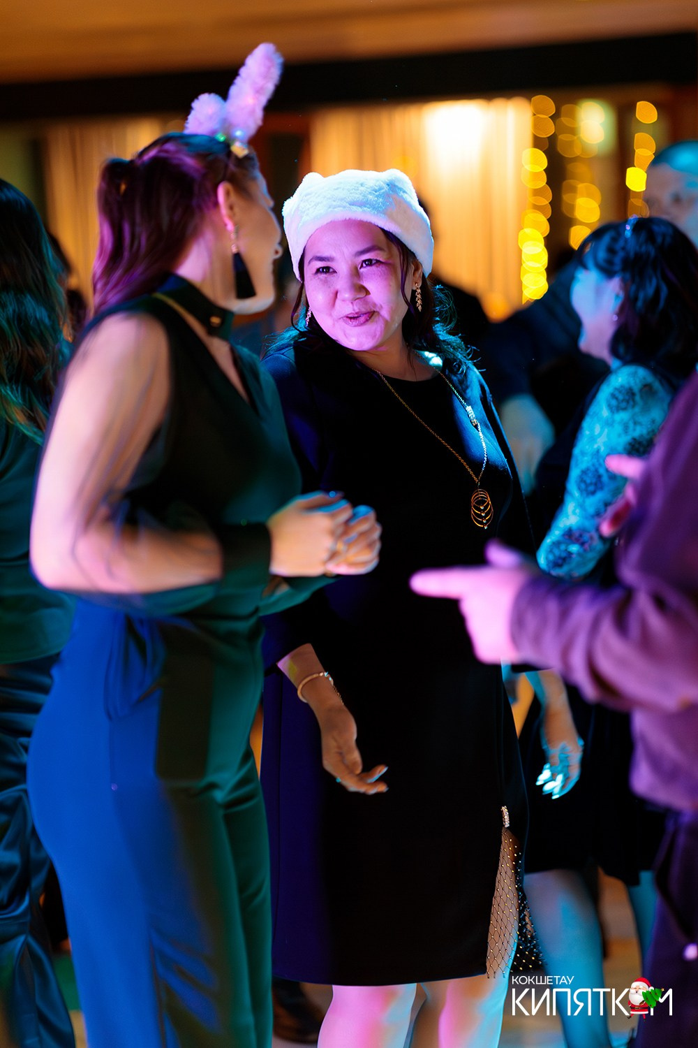 ШАШЛЫЧНЫЙ ДВОР. КИПЯТКОМ КОКШЕТАУ