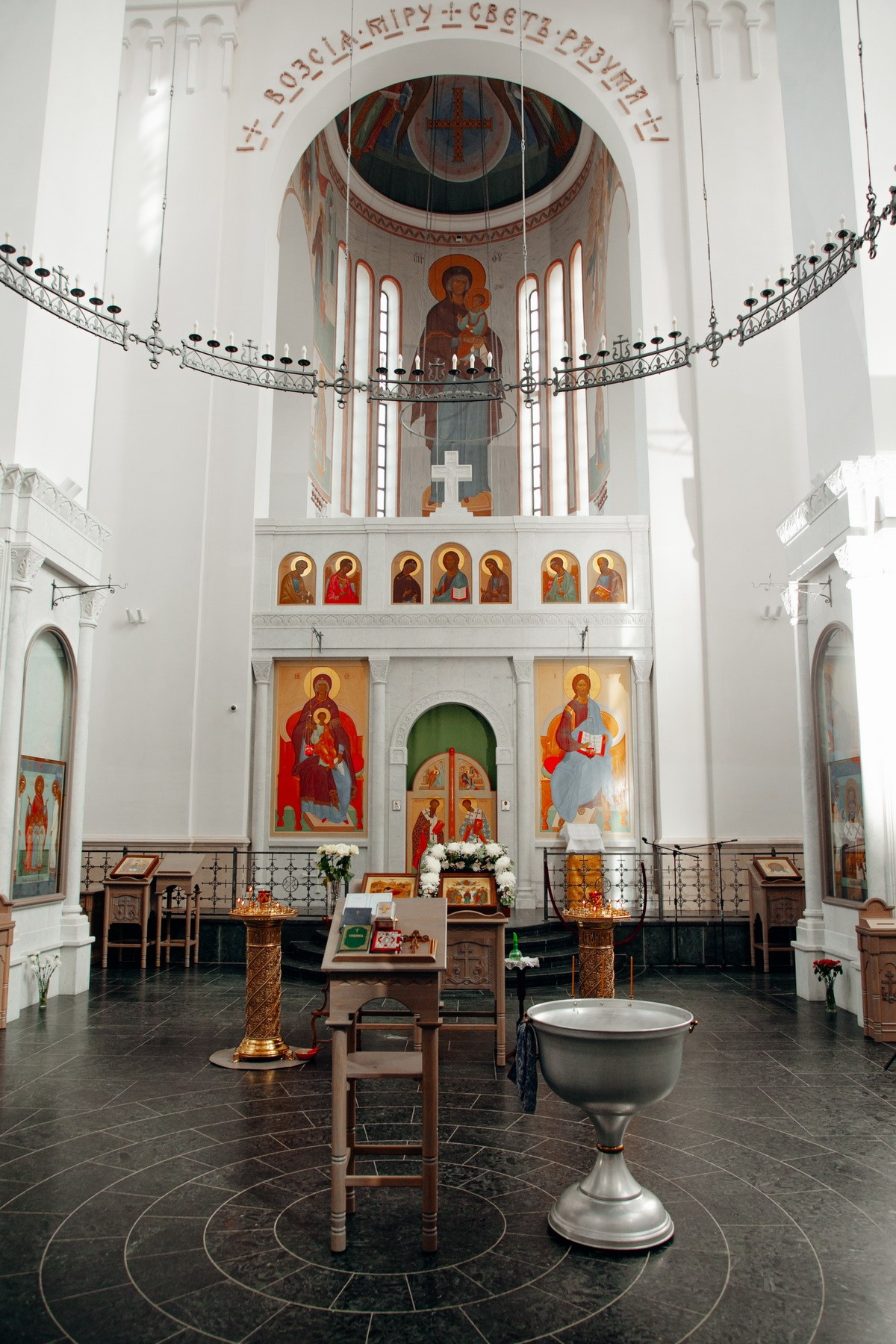 Крещение Рождественская церковь СПб. Фотограф на крещение в Санкт Петербурге