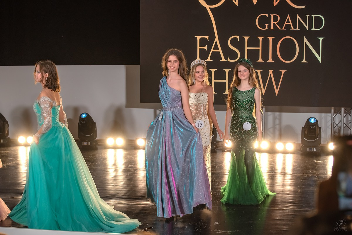 GrandFashionShow2024. Семейный и коммерческий фотограф в Сочи Александр Бодунов