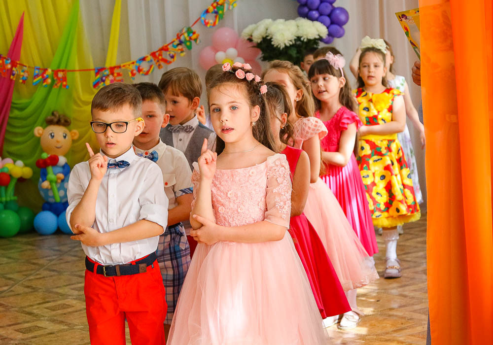 <title> Выпускной альбом Чита, Школа Чита, детский сад Чита,живоефото. Фотограф Григорьева Ольга. Портретная, семейная съёмка, Love Stori, видеосъёмка в городе Чита. Выпускные альбомы, фотокниги