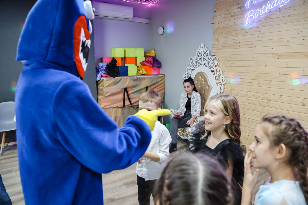 День рождения. Фотограф Григорьева Ольга. Портретная, семейная съёмка, Love Stori, видеосъёмка в городе Чита. Выпускные альбомы, фотокниги